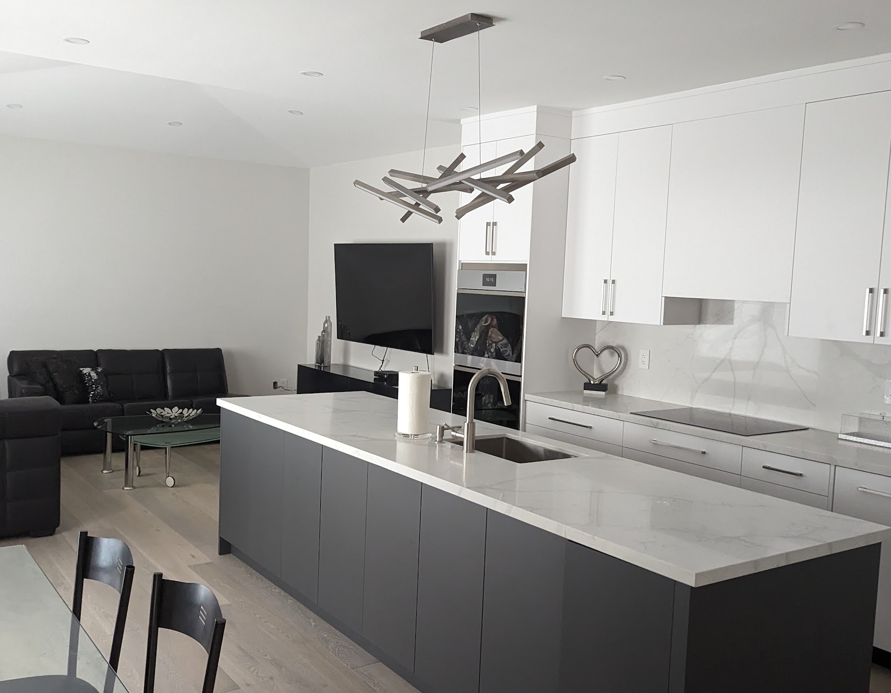 Luxury kitchen finish for larger renovation-standard reset work